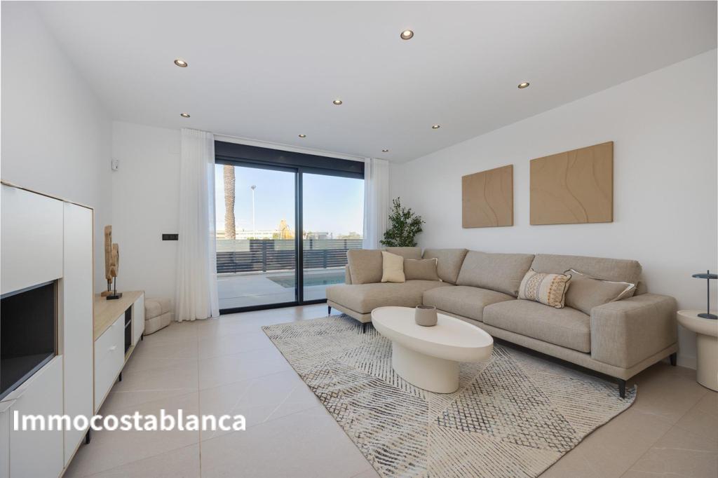 Вилла в Торревьехе, 141 м², 595 000 €, фото 8, объявление 17967536