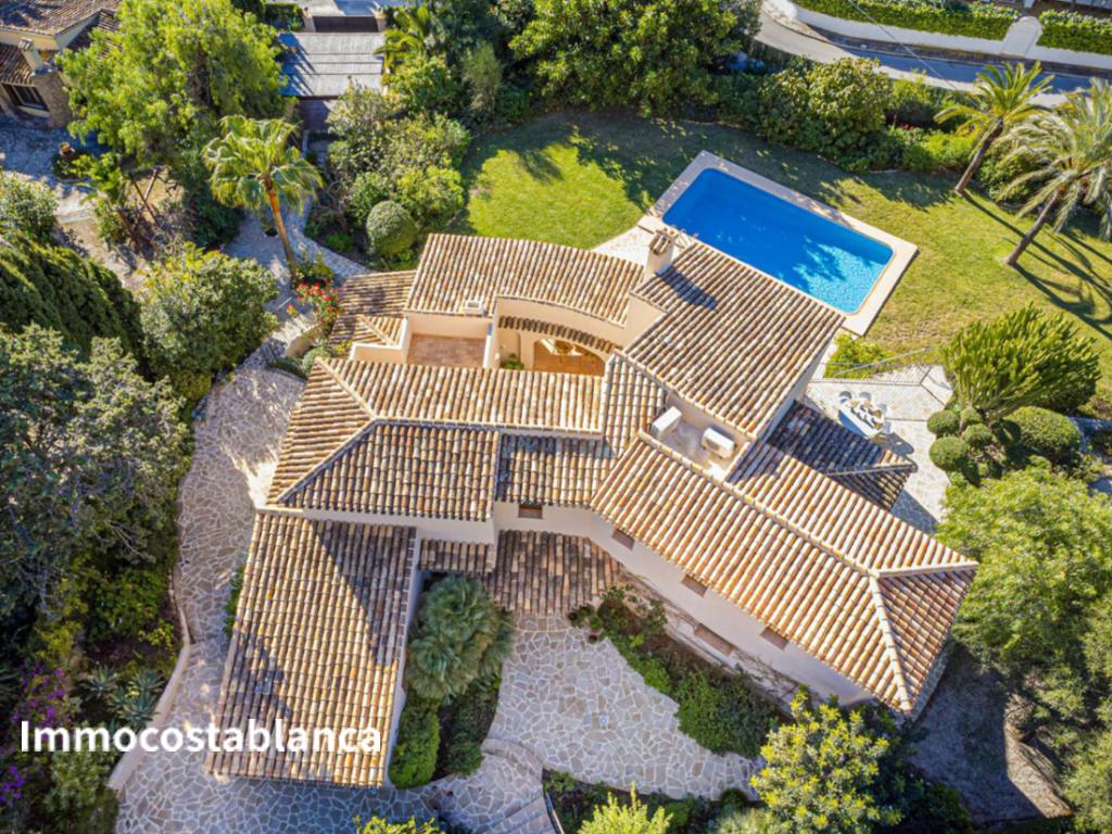 Вилла в Хавеа, 382 м², 1 395 000 €, фото 1, объявление 31817216
