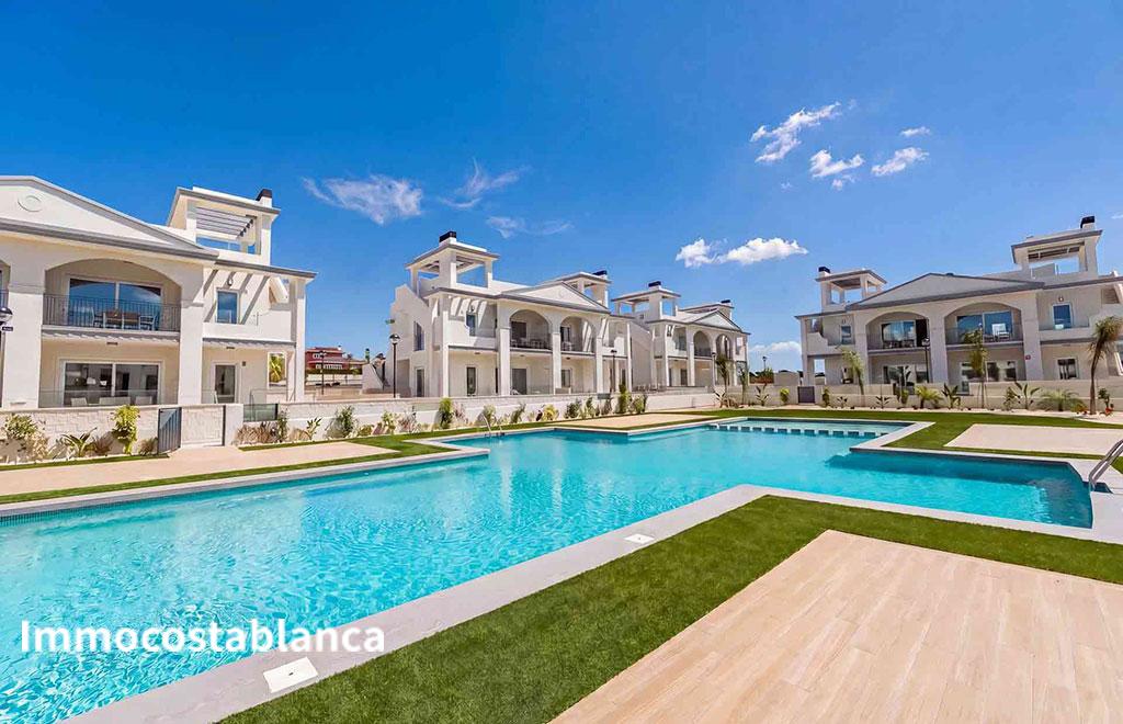 Квартира в Рохалесе, 108 м², 390 000 €, фото 2, объявление 79057216