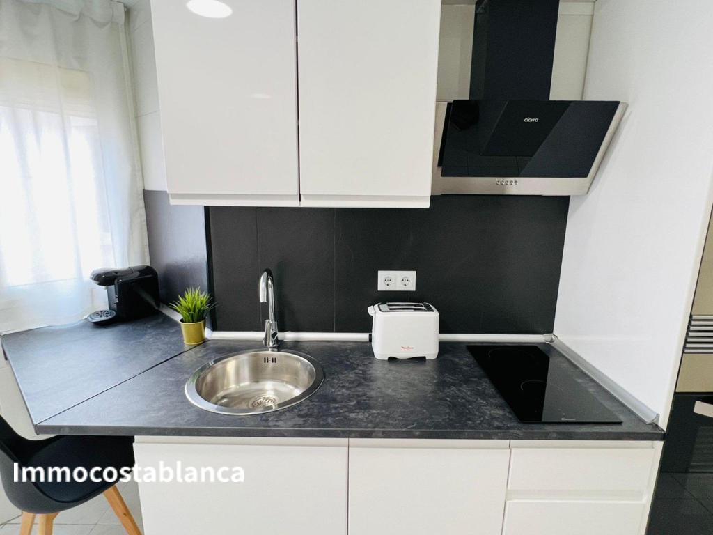 Квартира в Бенидорме, 92 м², 220 000 €, фото 6, объявление 51145216