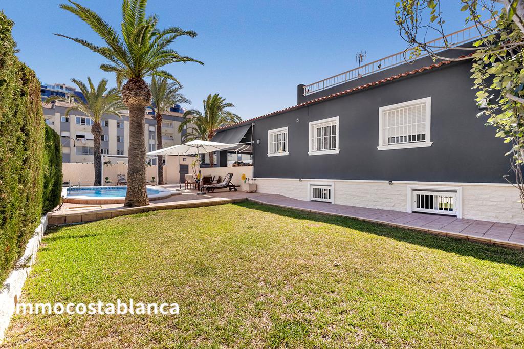 Вилла в Торревьехе, 141 м², 656 000 €, фото 3, объявление 59159536