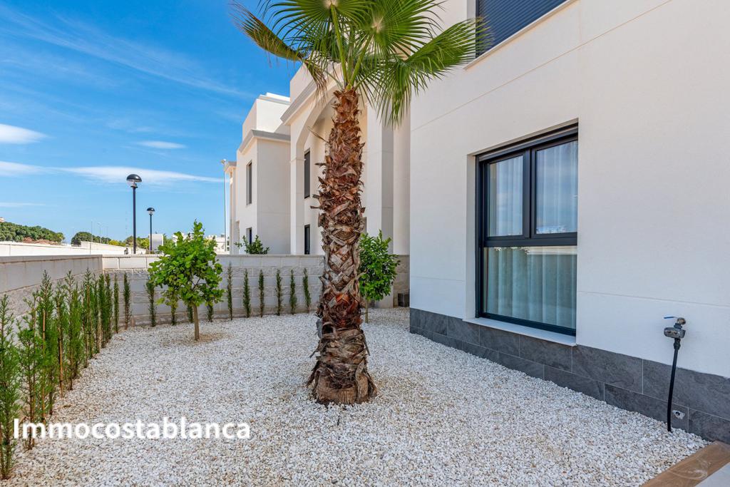 Квартира в Сьюдад-Кесада, 107 м², 381 000 €, фото 2, объявление 22935536
