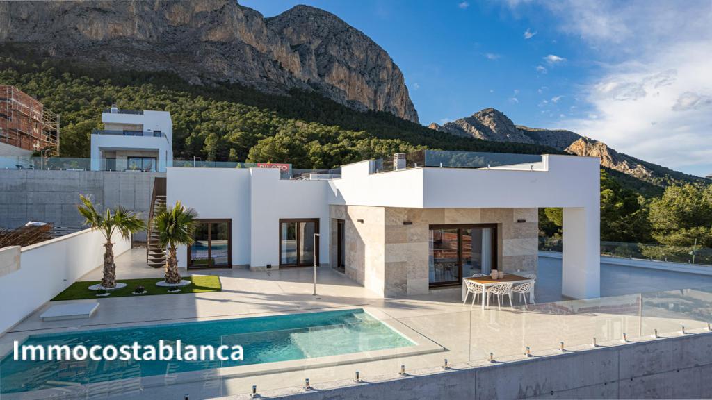 Вилла в Полопе, 659 000 €, фото 1, объявление 43130816