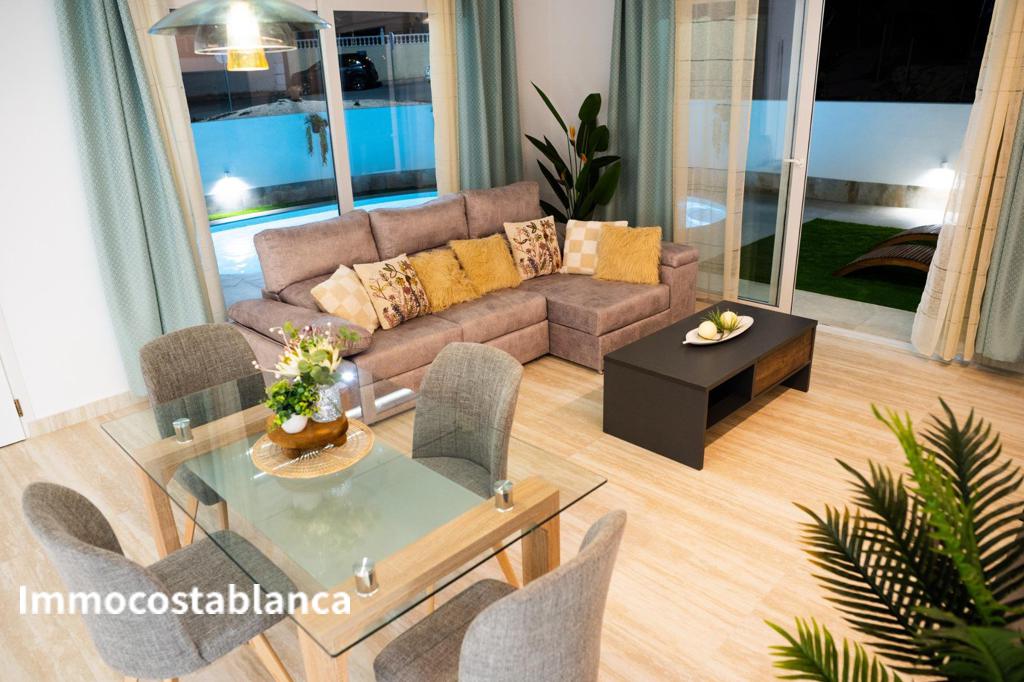 Вилла в Сьюдад-Кесада, 189 м², 450 000 €, фото 3, объявление 47087536