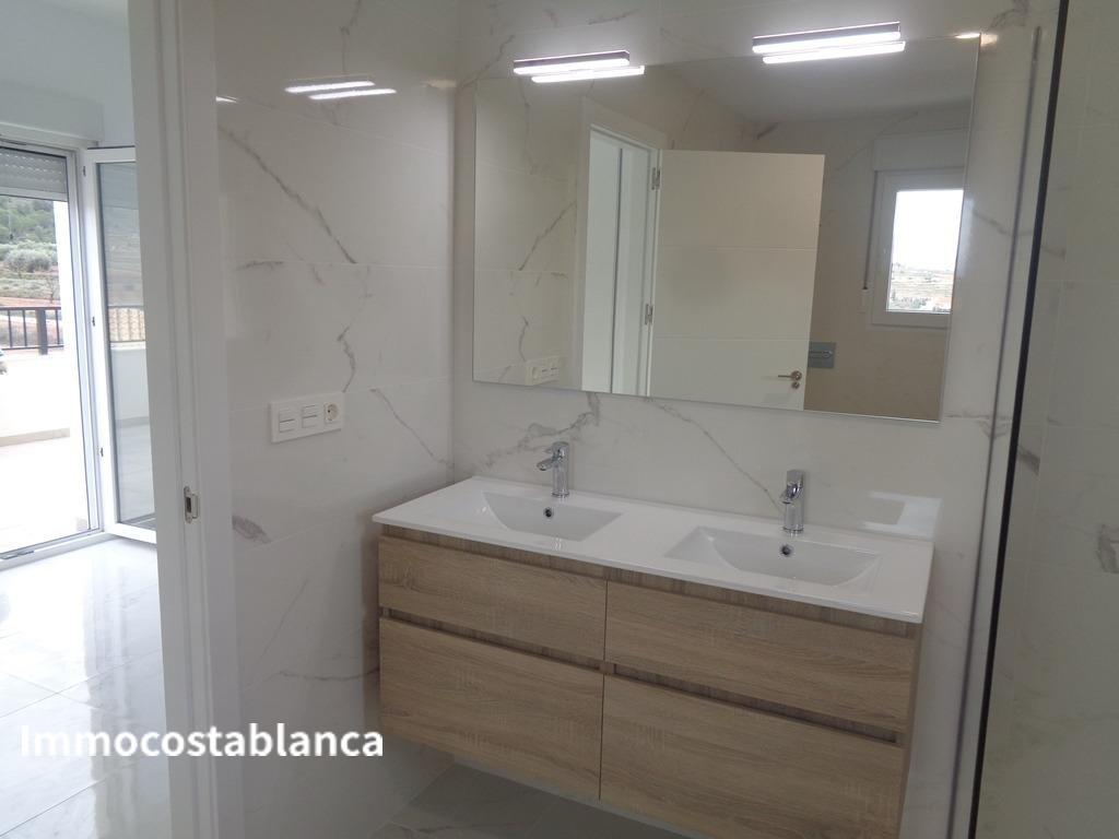 Вилла в Пиносо, 180 м², 423 000 €, фото 1, объявление 8767536