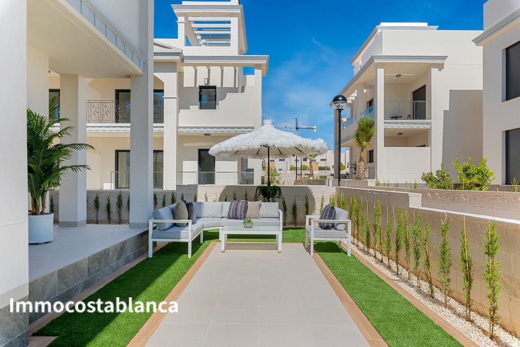 Коттедж в Сьюдад-Кесада, 86 м², 330 000 €, фото 1, объявление 16433216