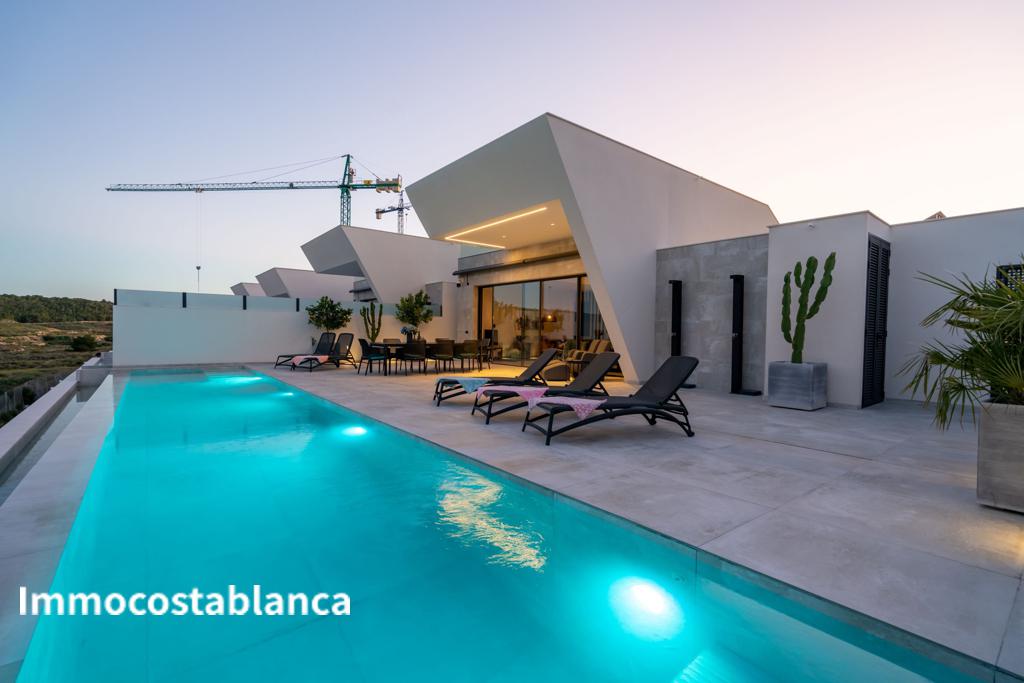 Вилла в Сьюдад-Кесада, 416 м², 995 000 €, фото 5, объявление 22535536