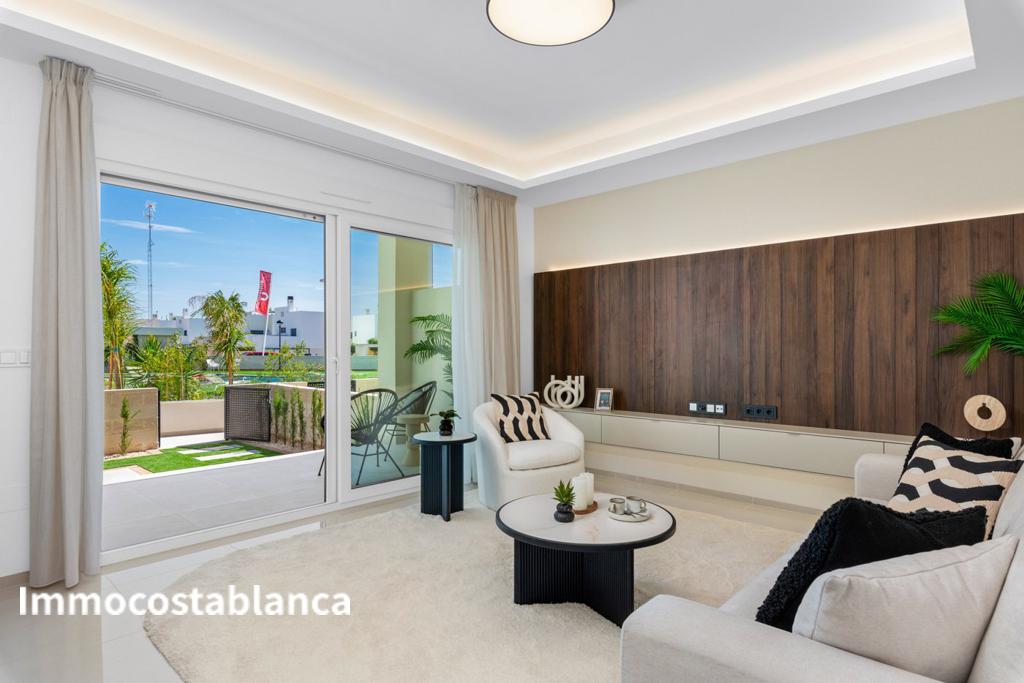 Коттедж в Сьюдад-Кесада, 108 м², 384 000 €, фото 2, объявление 2656416