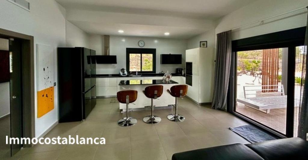 Вилла в Ондон-де-лос-Фрайлес, 153 м², 385 000 €, фото 1, объявление 66135536