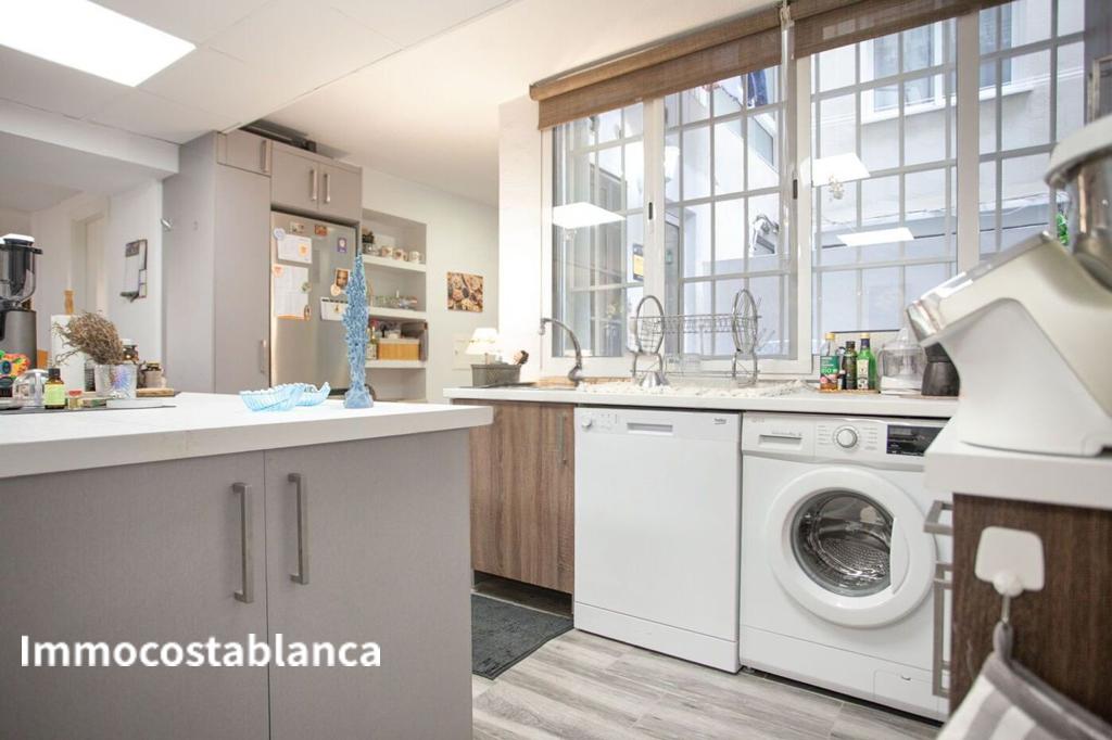 Квартира в Аликанте, 131 м², 280 000 €, фото 9, объявление 57610016