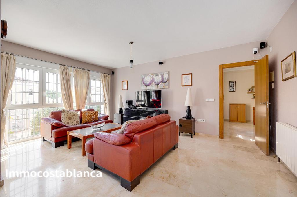 Вилла в Ориуэла Коста, 141 м², 550 000 €, фото 10, объявление 3817216