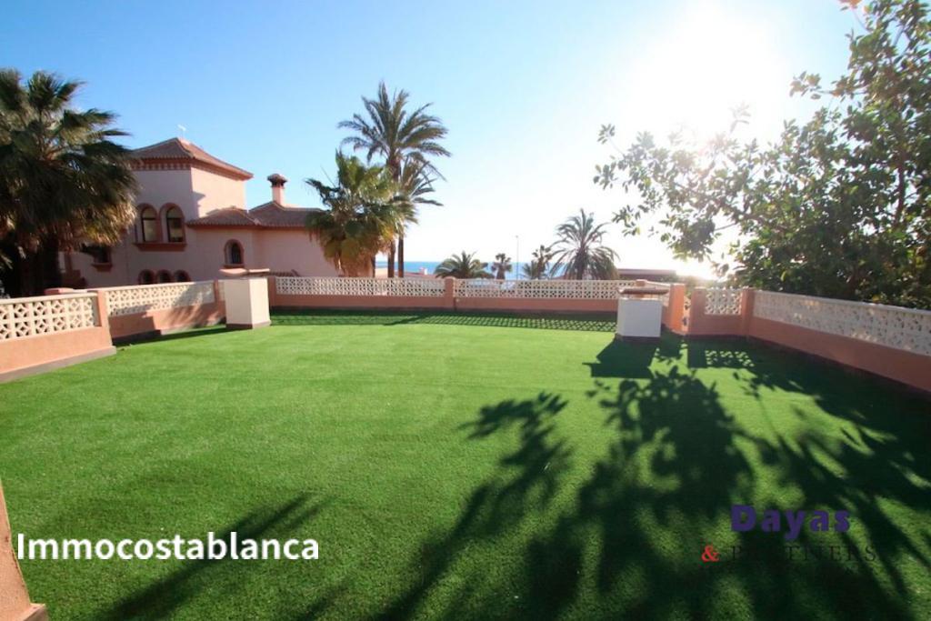 Вилла в Торревьехе, 137 м², 550 000 €, фото 8, объявление 904096