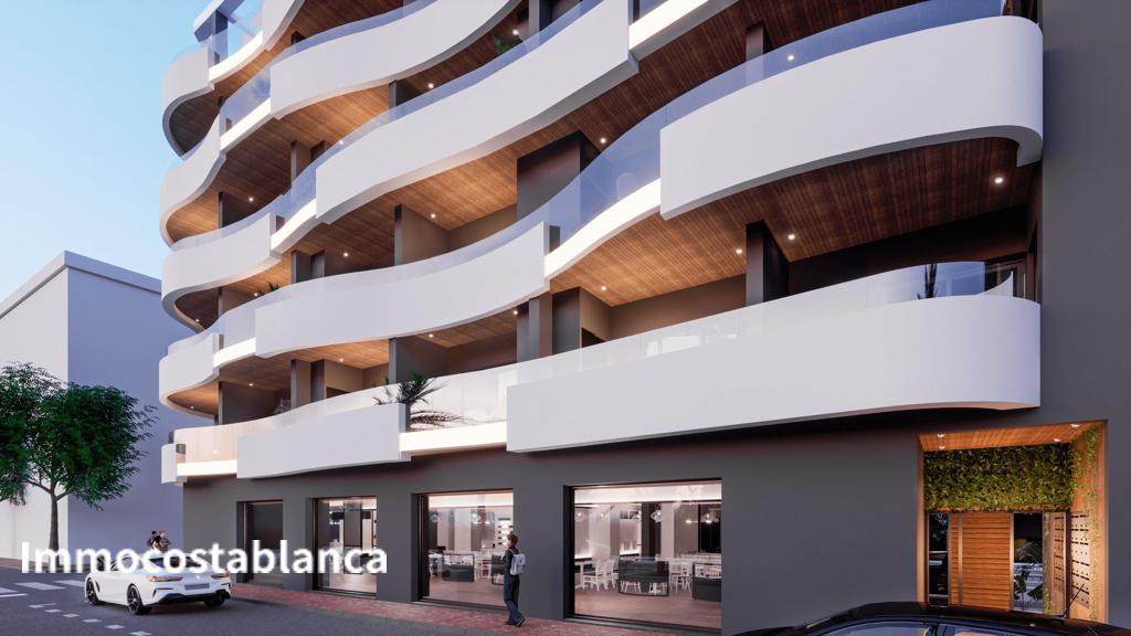 Квартира в Торревьехе, 101 м², 469 000 €, фото 1, объявление 33335536
