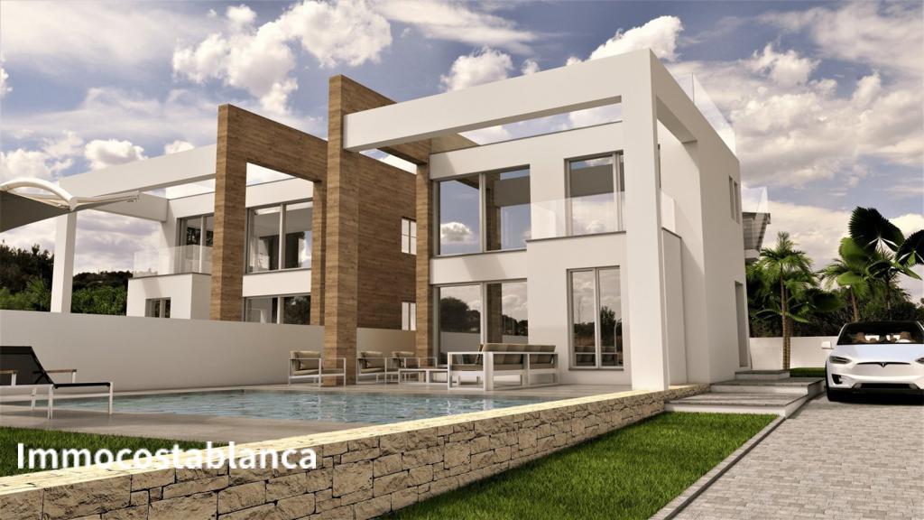Вилла в Торревьехе, 238 м², 750 000 €, фото 1, объявление 27337216