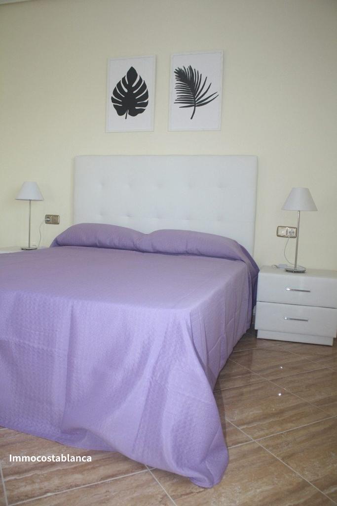 Вилла в Торревьехе, 154 м², 550 000 €, фото 1, объявление 11567536