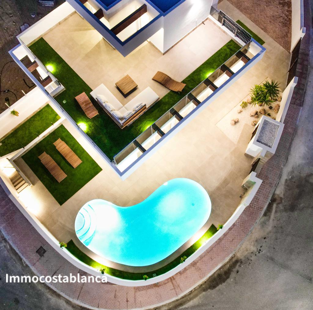Вилла в Сьюдад-Кесада, 335 м², 598 000 €, фото 4, объявление 9647536